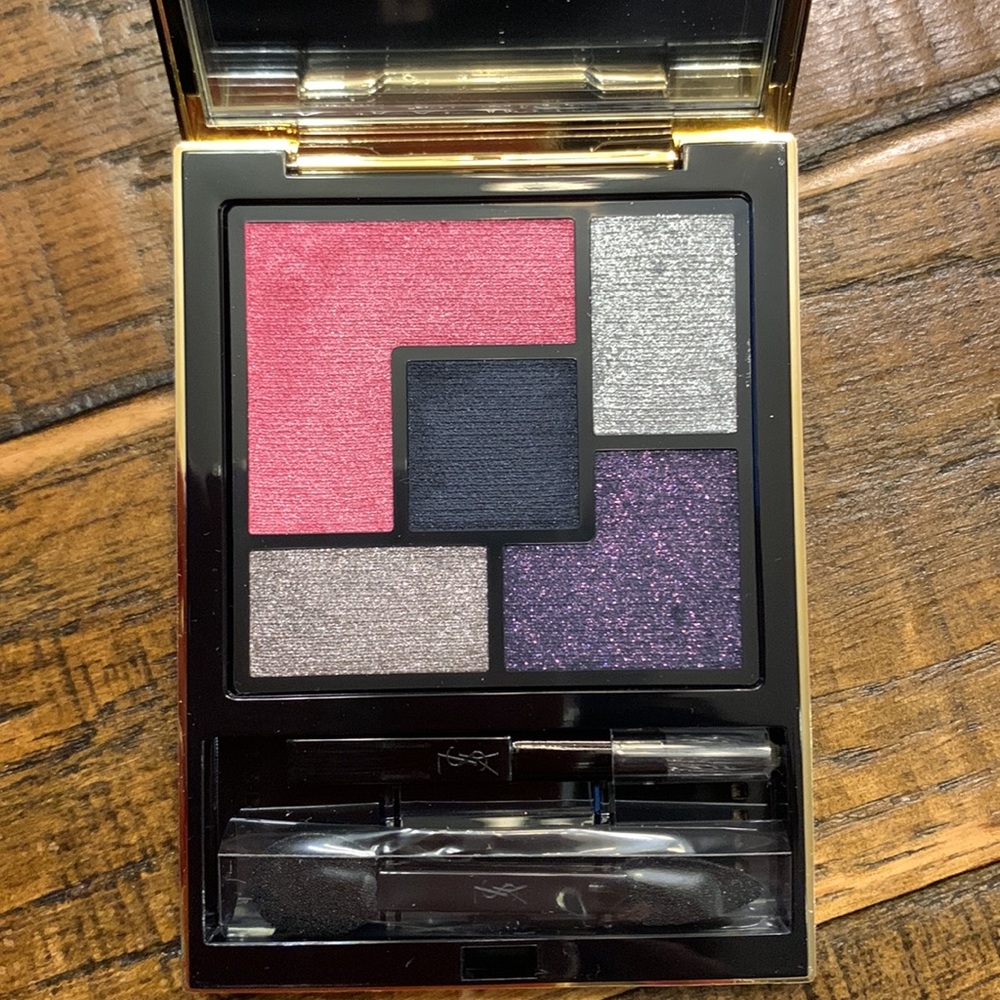 Yves Saint Laurent makeup: couture eye shadow palette- new - Picture 2 of 5